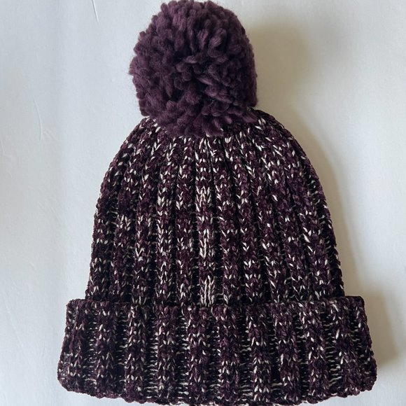 NORDSTROM'S  Pom Pom Beanie Hat & Infinity Scarf Set NWOT - Picture 6 of 6